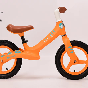 Enfants cadeau jouets 6.8Lbs PP cadre <span class=keywords><strong>course</strong></span> girafe vélos <span class=keywords><strong>course</strong></span> vélo enfants marche équilibre <span class=keywords><strong>course</strong></span> vélo vélo - Product Image 1