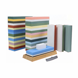 <span class=keywords><strong>Piedra</strong></span> <span class=keywords><strong>de</strong></span> <span class=keywords><strong>afilar</strong></span> duradera TIANPENG <span class=keywords><strong>de</strong></span> doble cara con grano 2000/8000, afilador blanco <span class=keywords><strong>y</strong></span> azul con base <span class=keywords><strong>de</strong></span> bambú antideslizante <span class=keywords><strong>y</strong></span> guía <span class=keywords><strong>de</strong></span> ángulo - Product Image 3