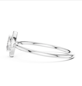 Bague en diamant marquise en or blanc de qualité supérieure avec détail de halo étincelant idéal pour les fiançailles et les cadeaux spéciaux de l'Inde - Product Image 2