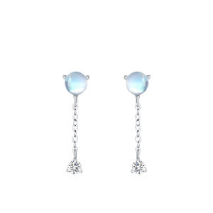 Pendientes de borla personalizables en plata de ley S925 con circonita de corte redondo y piedra lunar, versión cobre, un regalo para ella - Product Image 1