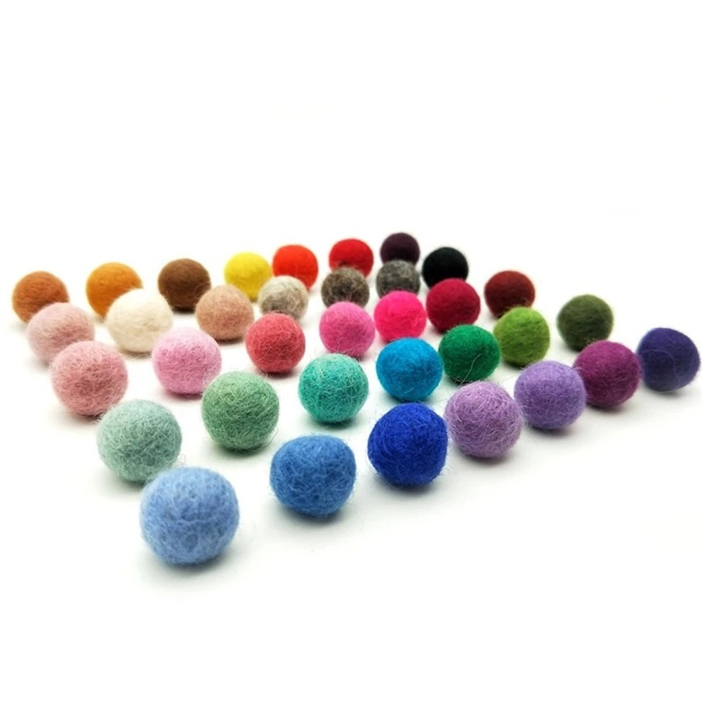 20mm 20pcs Wool Felt Ball Colourful Felt Pom Pom for Wall Party Home Decoration Garlands Hanging Banner