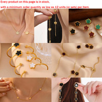Ensemble de bijoux fantaisie personnalisés plaqués or, collier, bracelet, jonc, boucles d'oreilles, bague, trèfle à 5 feuilles, pour femmes
