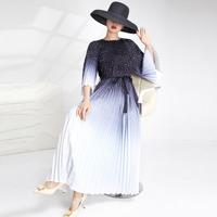 Robe plissée de haute qualité, ceinture lâche à la taille, style décontracté pour femmes européennes et américaines, robe imprimée dégradée de couleur
