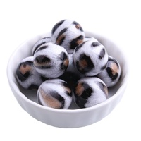 Cuentas acrílicas redondas con estampado de leopardo, abalorios coloridos gruesos personalizados a la moda, 20mm, 100 unidades, venta al por mayor