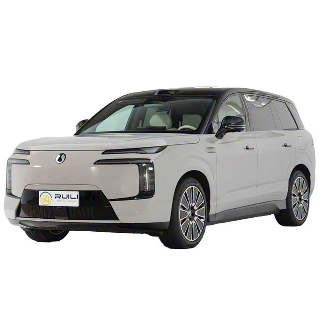 Denza N8L 2025 Flagship PHEV SUV 6-Seater 207HP 2.0T 230km EV Range 3-Motor AWD Left-Hand Drive