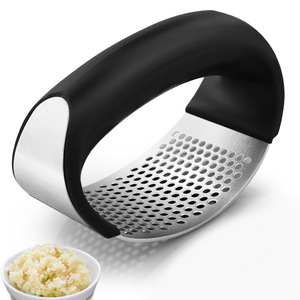 Stainless Steel Garlic Press Manual Curved Garlic Crusher Garlic Paste Maker Black Durable Hand Wash Only - Product Image 4