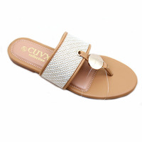Vêtements d'été d'été pour femmes tongs de plage plates à bout ouvert métal rétro tissé mode pantoufles simples pour femmes