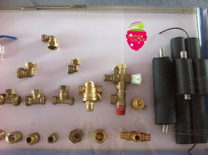 CE 인증 히트 파이프 및 SolarKeymark 태양열 집열기 액세서리가 포함된 IMPOSOL 실외 태양열 온수 시스템 - Product Image 4