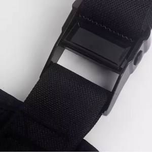 Appareil de fitness réglable pour tractions et entraînement des abdominaux et du tronc - Product Image 5