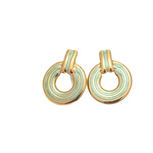 Pendientes de tuerca brillantes multielementos de flor metálica de acero de titanio americano europeo, acero inoxidable versátil Retro personalizado - Product Image 5