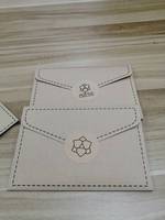 Carte de vœux personnalisée en papier et carton avec fenêtre, impression CMJN, envoi professionnel, marquage à chaud, OEM accepté