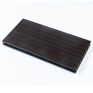 Tarima de WPC Moderna de Gran Tamaño, Resistente al Agua, para Exteriores, Interconectable, para Baños y Sótanos - Product Image 1