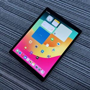 ขายส่งแท็บเล็ตมือสองแท้รุ่นยอดนิยม iPad Pro2 12.9 นิ้ว ปี 2017 Wifi สำหรับเล่นเกม ความจุ 64G - Product Image 4
