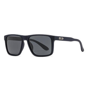 Gafas de Sol Deportivas Slyx, Montura Cuadrada Negra, Lentes Polarizadas UV400 TAC, Material de PC, para Conducir y Actividades al Aire Libre - Product Image 3