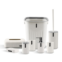 Ensemble de salle de bain motif vague, design simple uni, comprenant un gobelet, un porte-brosse à dents, un porte-savon, ensemble de huit pièces en plastique