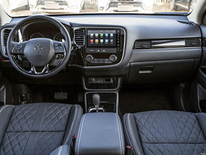 <span class=keywords><strong>2023</strong></span> <span class=keywords><strong>Mitsubishi</strong></span> <span class=keywords><strong>Outlander</strong></span> Comfort SUV d'occasion 5 places Diesel automatique AWD ACC régulateur de vitesse caméra arrière en alliage d'aluminium gauche pour - Product Image 5