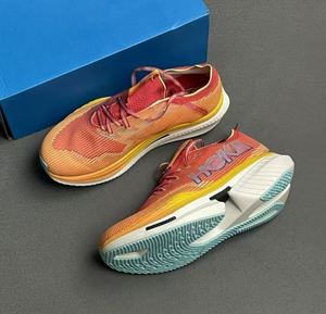 Chaussures de sport professionnelles de marathon à haute élasticité, respirantes, en maille, absorbant la transpiration, avec plaque en carbone et amorti des chocs, pour la course. - Product Image 6