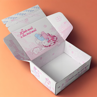 Boîtes d'expédition en carton kraft ondulé de dessin animé Emballage en papier cadeau étanche pour jouets Doublure en éponge de stratification mate