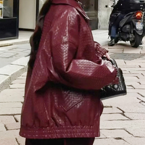 Европейская и американская однотонная кожаная куртка на молнии для женщин, модный новый стиль для повседневной уличной одежды. - Product Image 2