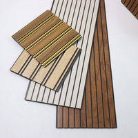 Nouveaux panneaux muraux en PVC effet imitation bois pour douche et revêtement mural humide