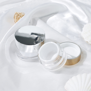 บรรจุภัณฑ์ขวดครีมหน้าอะคริลิคใสขนาด 30 มล. 50 มล. พร้อมฝาสีทอง - Product Image 3