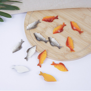 โมเดลปลาคาร์ฟจิ๋วทำจากยางพีวีซีเนื้อนิ่ม สำหรับงานประดิษฐ์ DIY อาหารจำลองเหมือนจริง อุปกรณ์ตกแต่งปลาตุ๋น วัตถุดิบสำหรับบ้านตุ๊กตา - Product Image 3