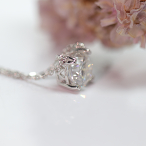18K gioielli 2ct taglio cuscino Moissanite diamante ciondolo collana per le donne classico 4 artigli in oro massiccio Moissanite ciondolo <span class=keywords><strong>nome</strong></span> - Product Image 3
