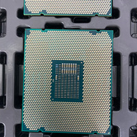 Processeur Intel Xeon W-2140B 3,20 GHz 8 cœurs 16 threads Socket 2066 TDP 120W