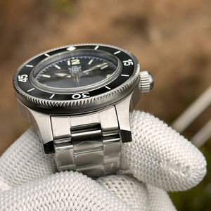 STEELDIVE Officiel SD1952 Boîtier en acier inoxydable sans date Verre saphir Étanche 300M Mouvement japonais NH35 Montre de plongée automatique - Product Image 4