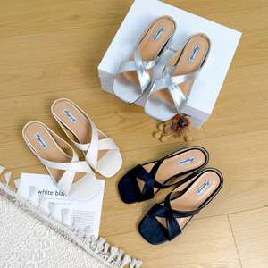 Sandales compensées à bout carré et brides croisées pour femme, style français, printemps-été 2026, pour l'extérieur, grandes tailles - Product Image 1
