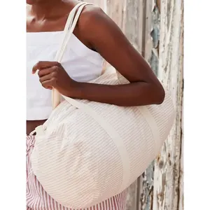 Borsa da viaggio in cotone organico a righe, merchandising sostenibile - Product Image 2