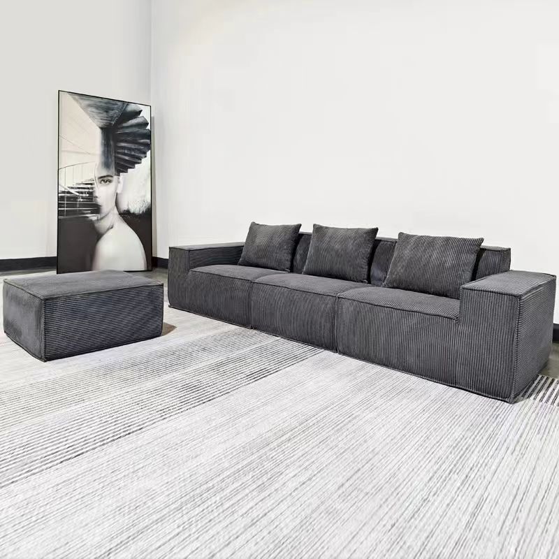 สีเทาเข้ม