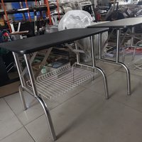 Table de toilettage pliable en acier inoxydable VET Eco-Friendly Charge pour chiens et chats, avec surface en caoutchouc, design moderne pour petits animaux