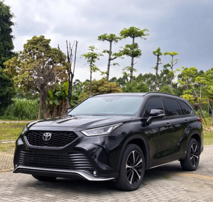 Offre Spéciale : Toyota Crown Kluger 2022 2.0T AWD Édition Enjoy, immatriculée <span class=keywords><strong>avril</strong></span> <span class=keywords><strong>2023</strong></span>, 40 000 KM, SUV 5 portes 7 places - Product Image 1