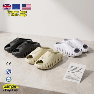 Sandali Ergonomici per Massaggio e Recupero Atletico con Logo Personalizzato, Sandali Ortopedici per Riflessologia, Massaggio ai Piedi Post-Allenamento - Product Image 1