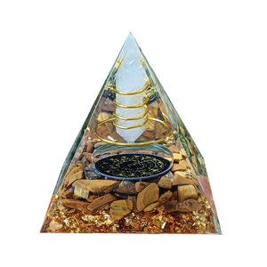 Pyramide en résine époxy avec cristaux, ornement de bureau, décoration d'aquarium, cristal blanc, œil de tigre, cadeau - Product Image 5