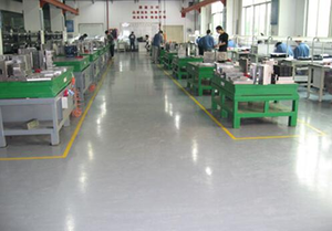 Revêtement de sol en époxy auto-nivelant de 3 mm, matériau époxy idéal pour le nivellement, bonne ductilité et <span class=keywords><strong>antistatique</strong></span> - Product Image 2