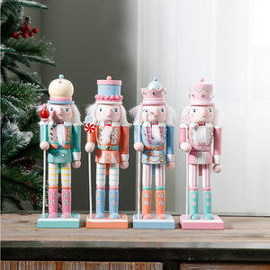 <span class=keywords><strong>Casse</strong></span>-<span class=keywords><strong>Noisette</strong></span> Décoratif De Noël <span class=keywords><strong>Casse</strong></span>-<span class=keywords><strong>Noisette</strong></span> Traditionnel En Bois Fait À <span class=keywords><strong>La</strong></span> Main Décorations De Table De Noël Cadeau De Vacances - Product Image 2