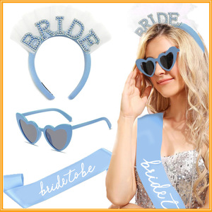 Kit Cadeau Future Mariée : Écharpe, Voile, Robe en Satin, Diadème, Tatouages Temporaires pour Douche Nuptiale et Enterrement <span class=keywords><strong>de</strong></span> Vie <span class=keywords><strong>de</strong></span> Jeune Fille - Product Image 3