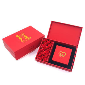 Boîte cadeau <span class=keywords><strong>en</strong></span> carton rigide à <span class=keywords><strong>deux</strong></span> portes avec fermeture magnétique et logo personnalisé - Product Image 2