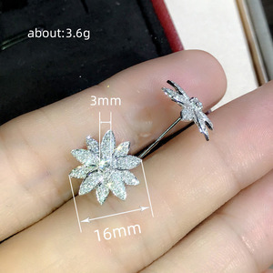 Orecchini a perno con fiocco di neve a petalo Marquise da donna, gioielli floreali alla moda per l'orecchio - Product Image 5