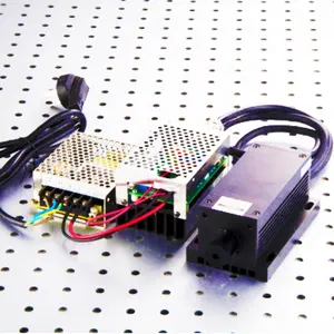 Utilisation laser à semi-conducteurs vert haute puissance jusqu'à 1.5W 532nm pour source lumineuse d'excitation médicale et source lumineuse de ligne d'inspection 3D