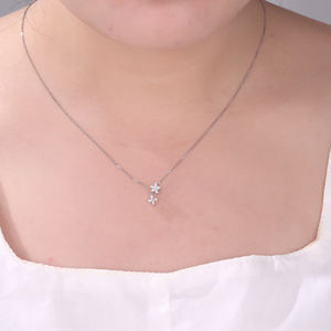 ทอง18K ที่เป็นของแข็งได้รับการรับรองจาก Gia จี้รูปดอกไม้เพชรธรรมชาติคุณภาพสูงของขวัญที่สวยงามสำหรับแฟนสาววันเกิด - Product Image 2