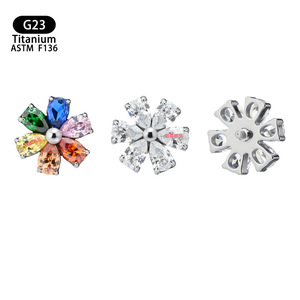 Boucles d'oreilles clous en titane G23 ASTM F136 avec incrustation de zircon, bijoux de piercing - Product Image 4