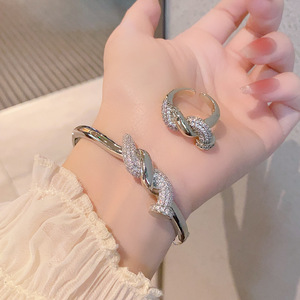 Twisted Nail Bangle Gold And Silver Two Tone Micro Inlay <b>Copper</b> Alloy Women's Jewelry Gift Hook Shape Fashion <b>Bracelet</b> - Product Image 2