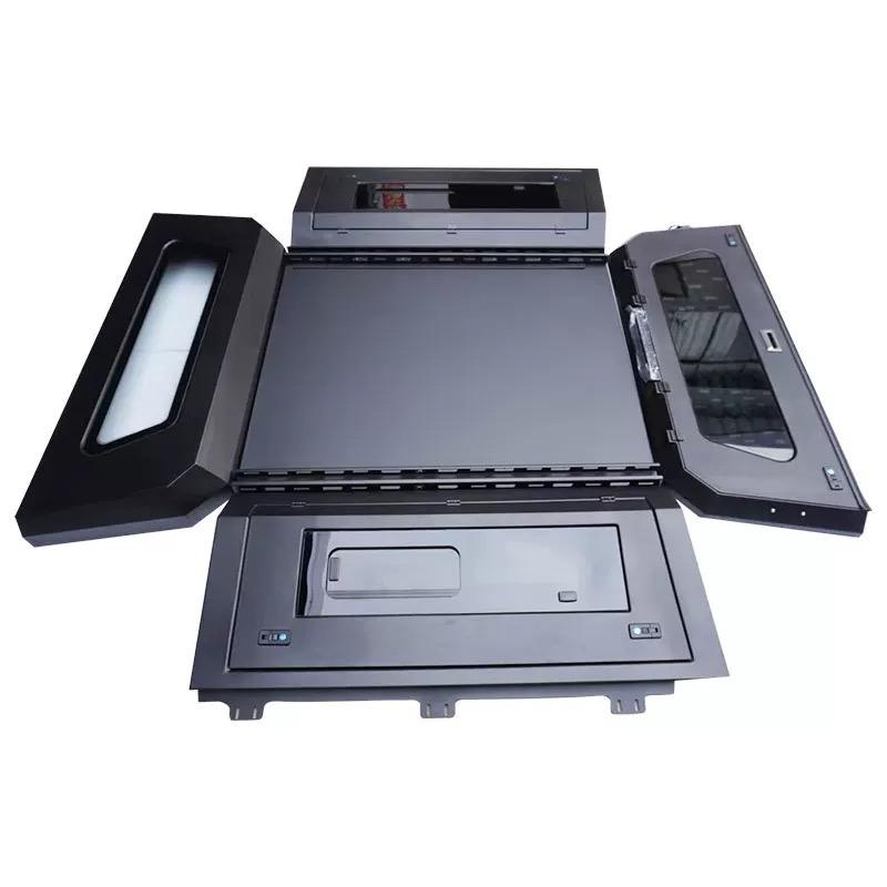 Noir (Verre à quatre faces)