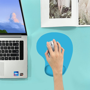 Biểu tượng tùy chỉnh miễn phí Silicone cổ tay phần còn lại chuột Pad Non-Slip DIY Ergonomic hỗ trợ vuông nước nóng thiết kế cho PC sử dụng truyền nhiệt - Product Image 3