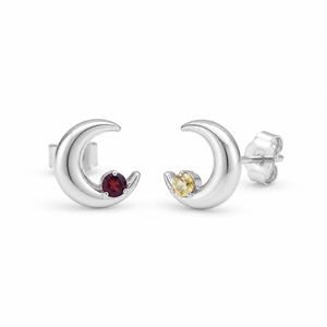 Boucles d'oreilles clous en argent 925 en forme de lune avec grenat et citrine sertis griffe, design minimaliste, unisexe, pour usage quotidien - Product Image 1