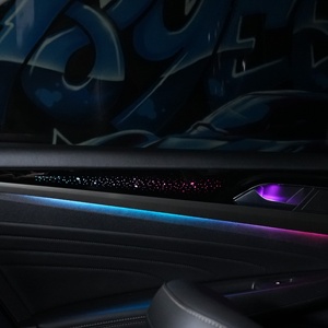 Luz Ambiental para Auto, Tira LED Inalámbrica con Ritmo Musical y Micrófono Integrado para Fiestas y Ambiente de Conducción (Volante a la Derecha) - Product Image 5