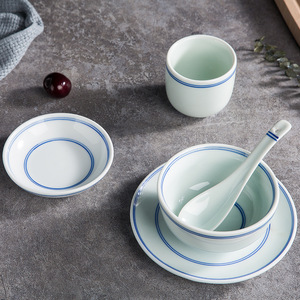 Juego de Vajilla de Cerámica con Borde Azul, Platos, Tazas, Platillos, Cucharas, Pintado Bajo Esmalte, Estilo Chino Vintage, Jingdezhen - Product Image 1